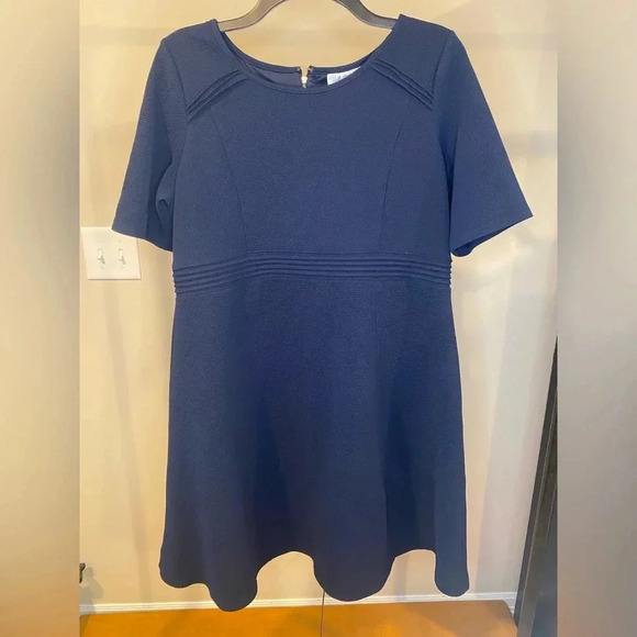 Motherhood Dresses & Skirts - Motherhood Maternity navy dress lg Solid A Line Dress. Short Sleeve, Knee length